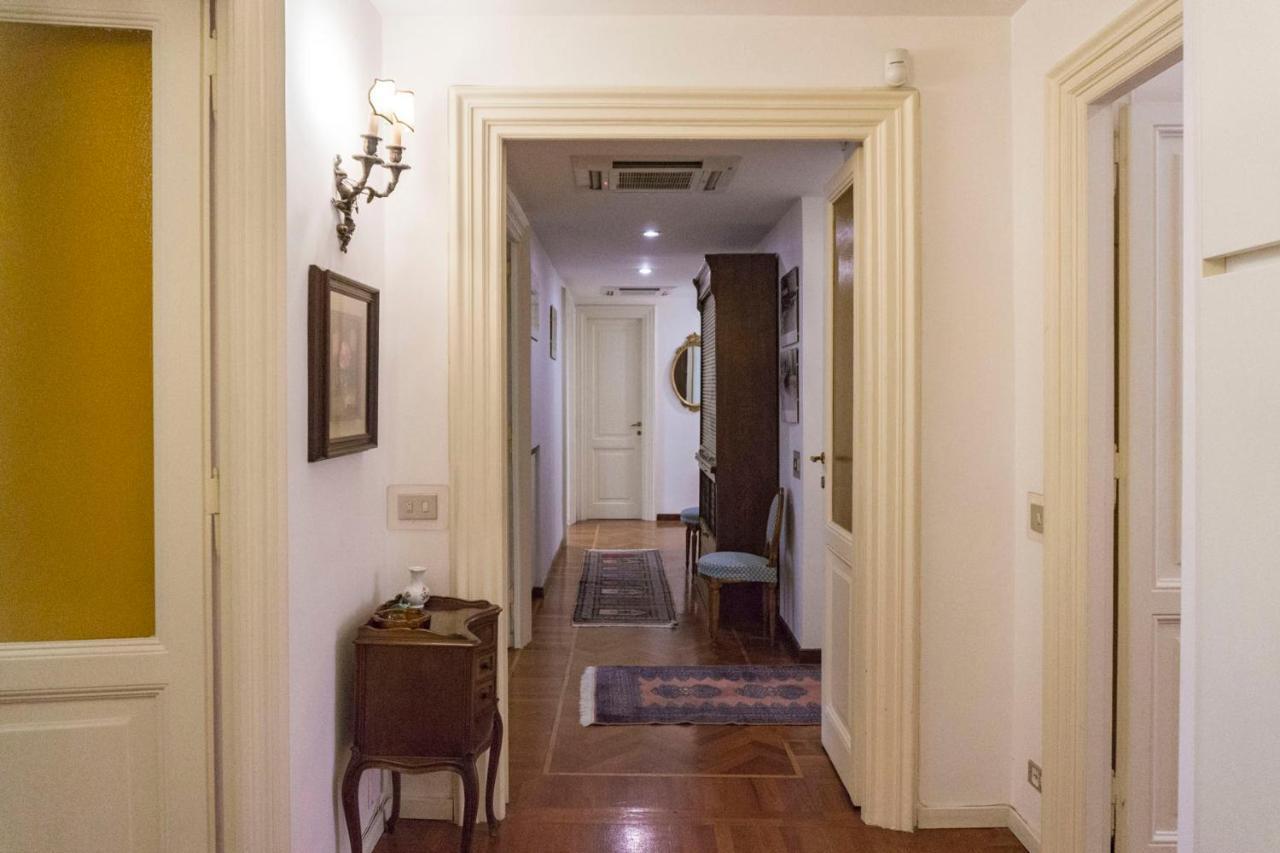 Luxury Art Atelier Apartment โรม ภายนอก รูปภาพ